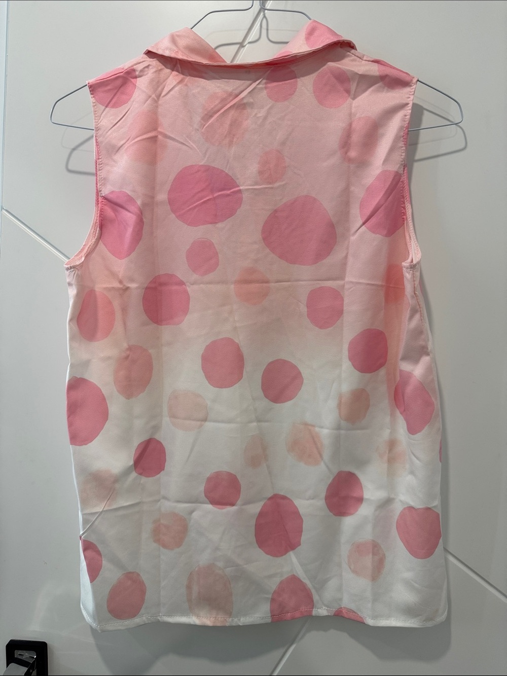 NWOT Sleeveless Pink Polka Dot Button-Down Blouse - Picture 6 of 6